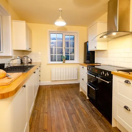 Thrang Close,